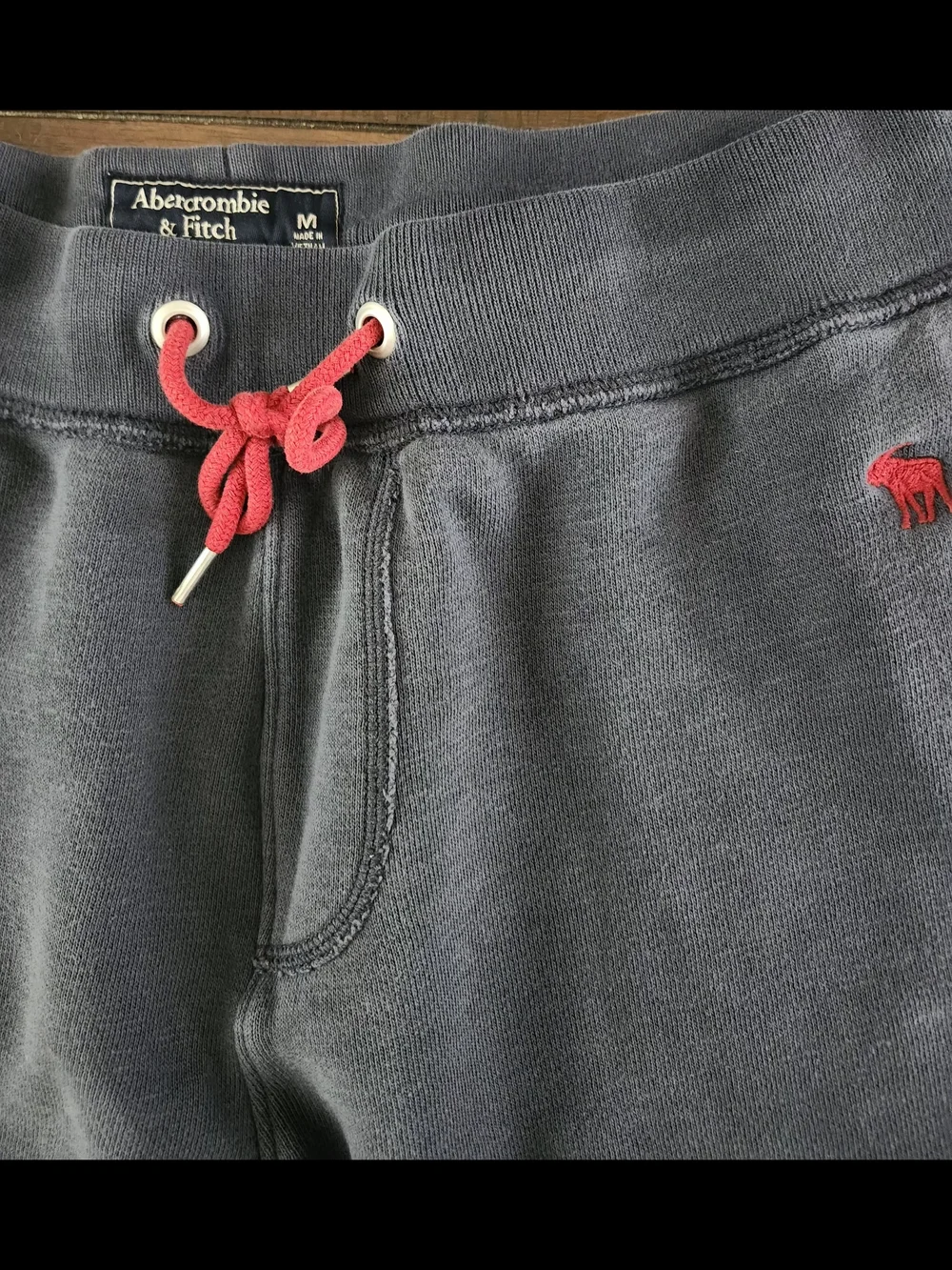 Abercrombie & Fitch Dark Gray Sweatpants with Red Drawstring Men's Medium